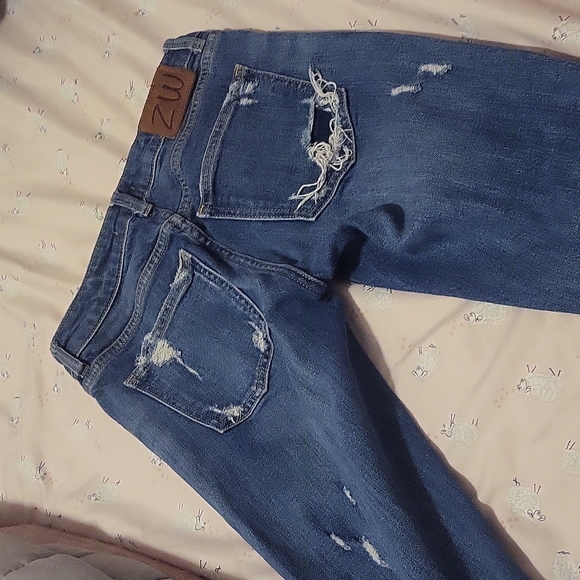 Ripped boyfriend jeans - Picture 3 of 4